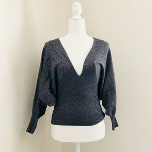 ✨Deep V-Neck Express Top✨